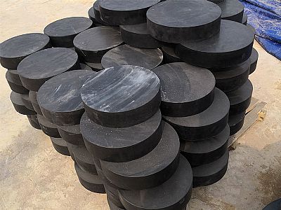 叠彩区板式橡胶支座由若干层橡胶片与薄钢板经加压硫化